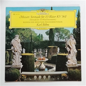 モーツァルト　“セレナーデ　第１０番、１３楽器のためのセレナード”　カール・ベーム指揮